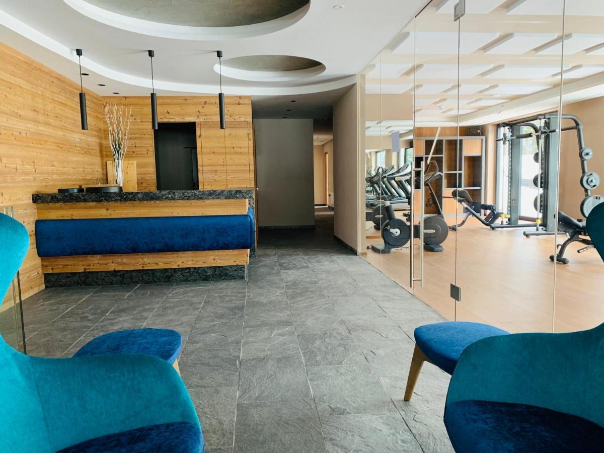 Ciampedie Luxury Alpine Spa Hotel Vigo di Fassa Esterno foto