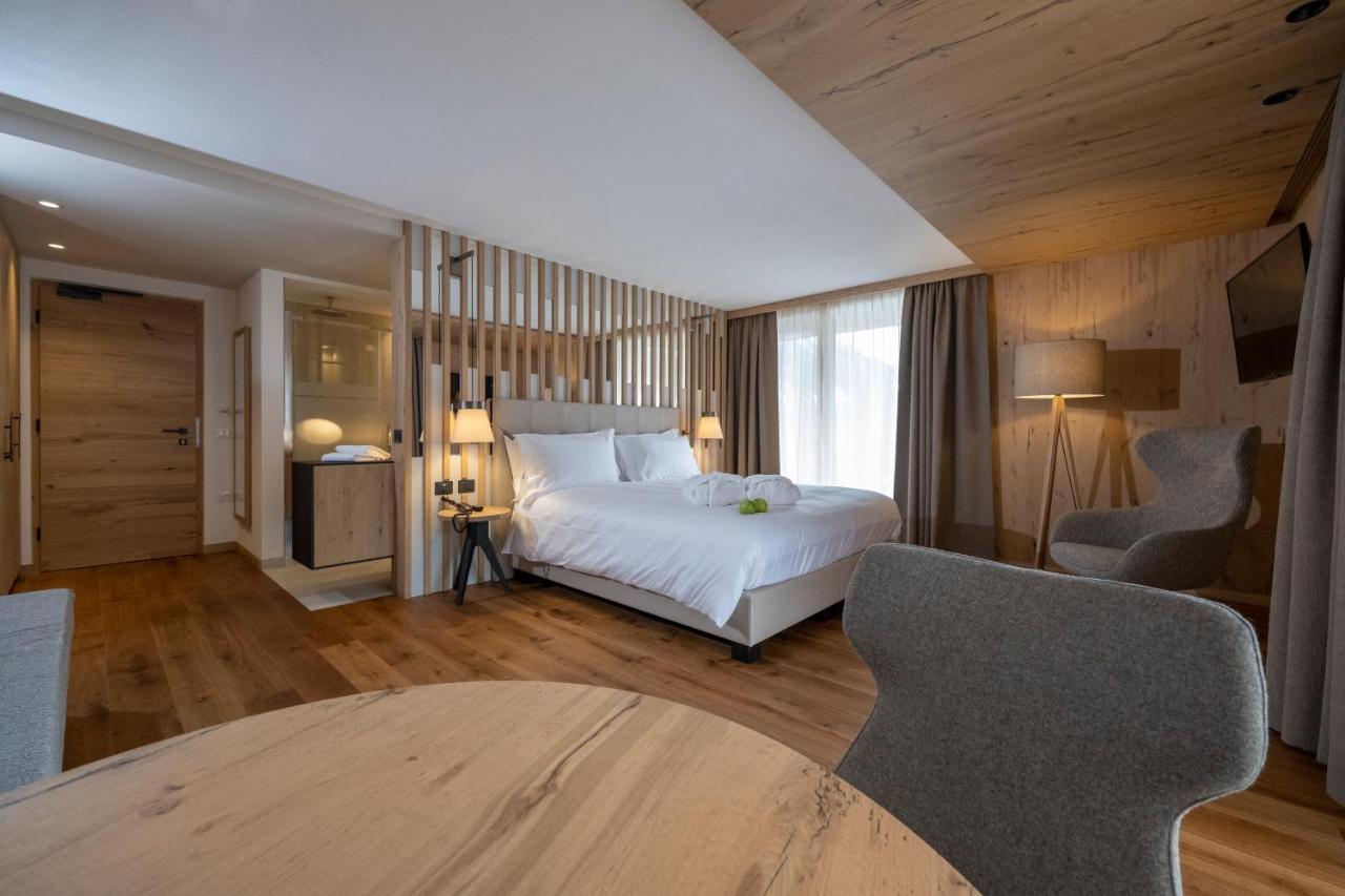 Ciampedie Luxury Alpine Spa Hotel Vigo di Fassa Esterno foto