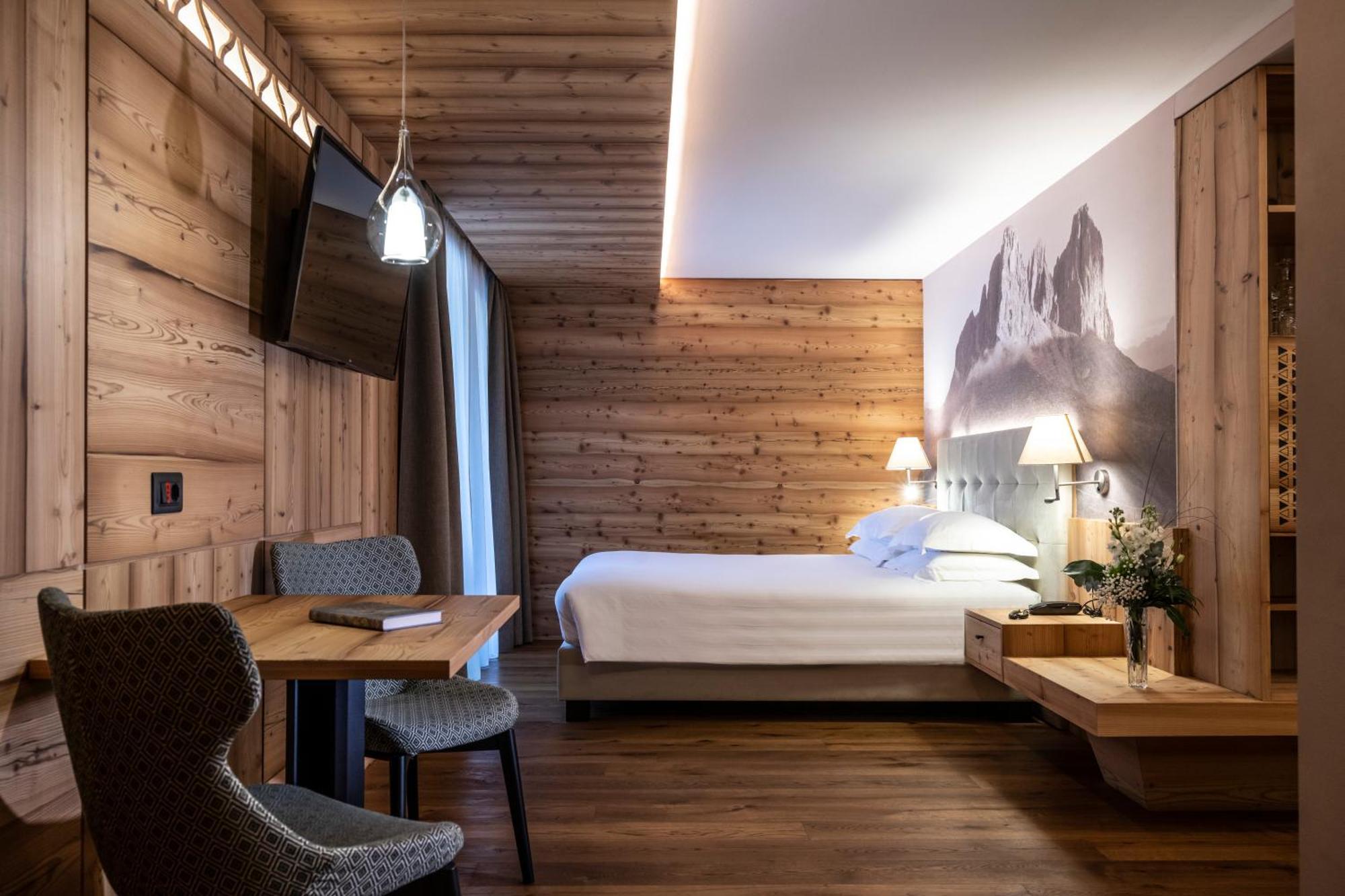Ciampedie Luxury Alpine Spa Hotel Vigo di Fassa Esterno foto