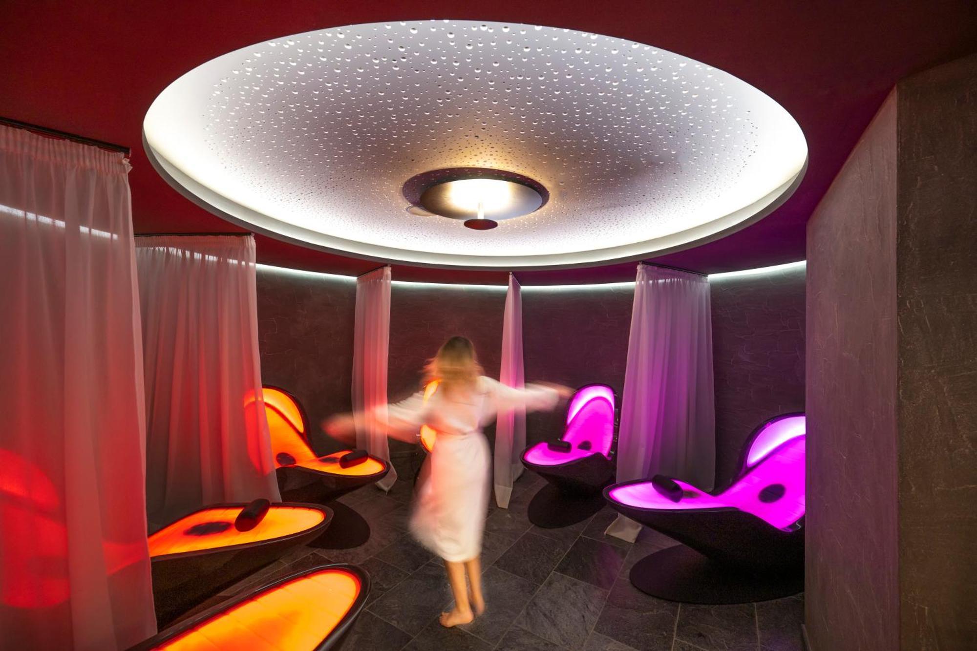 Ciampedie Luxury Alpine Spa Hotel Vigo di Fassa Esterno foto