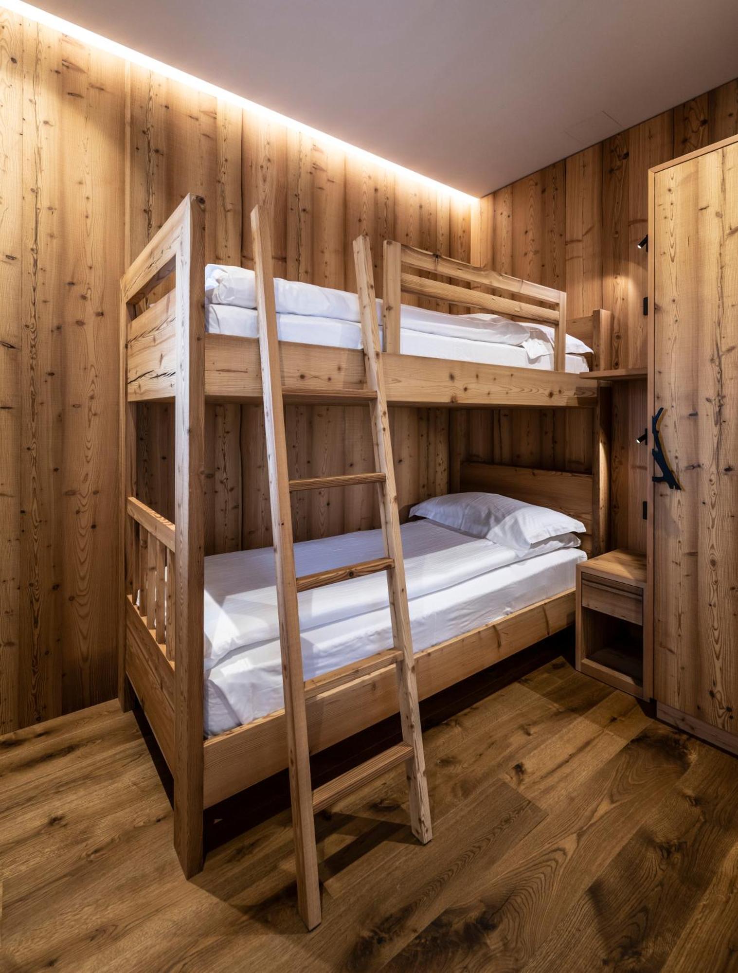 Ciampedie Luxury Alpine Spa Hotel Vigo di Fassa Esterno foto
