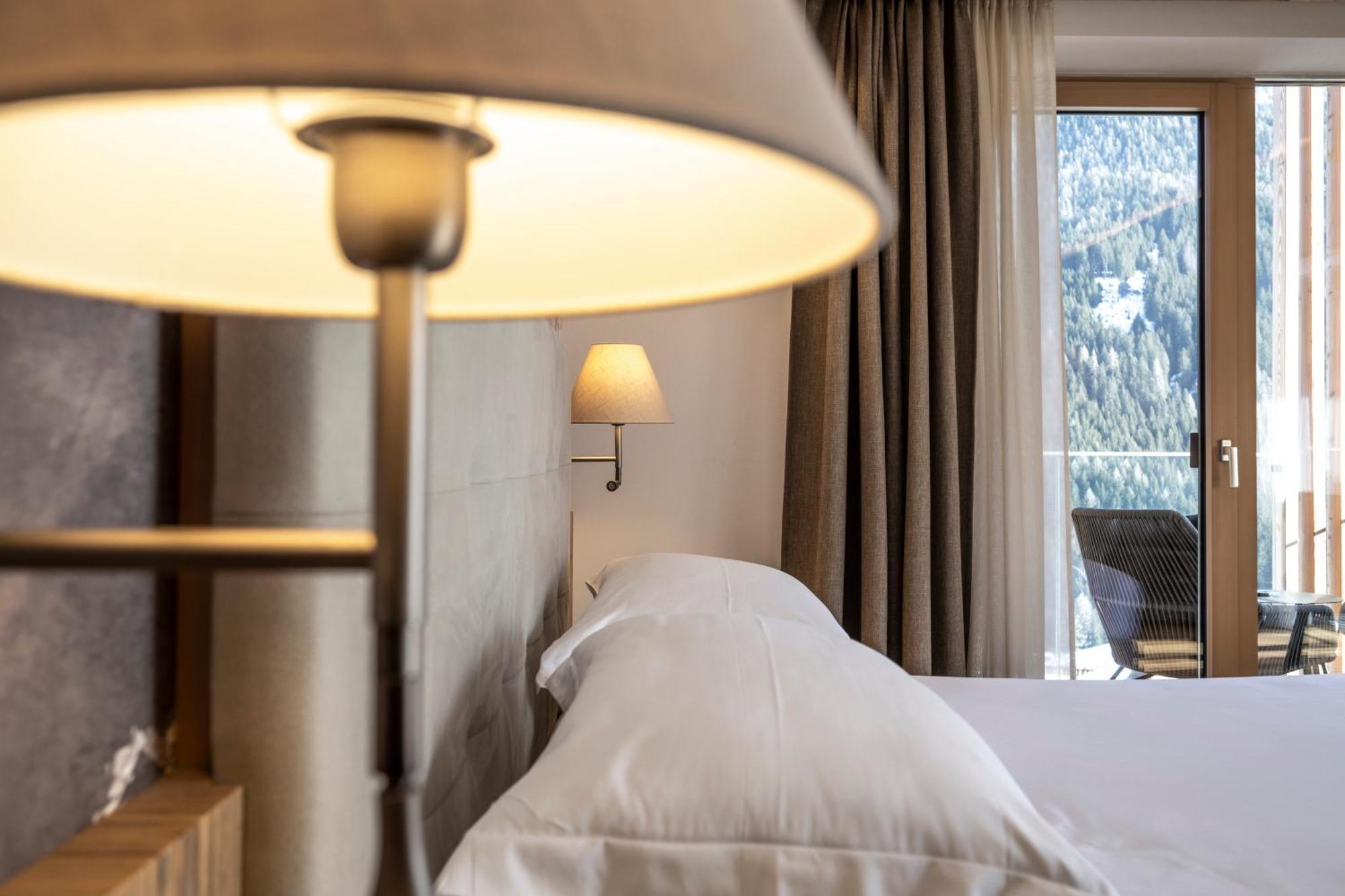 Ciampedie Luxury Alpine Spa Hotel Vigo di Fassa Esterno foto
