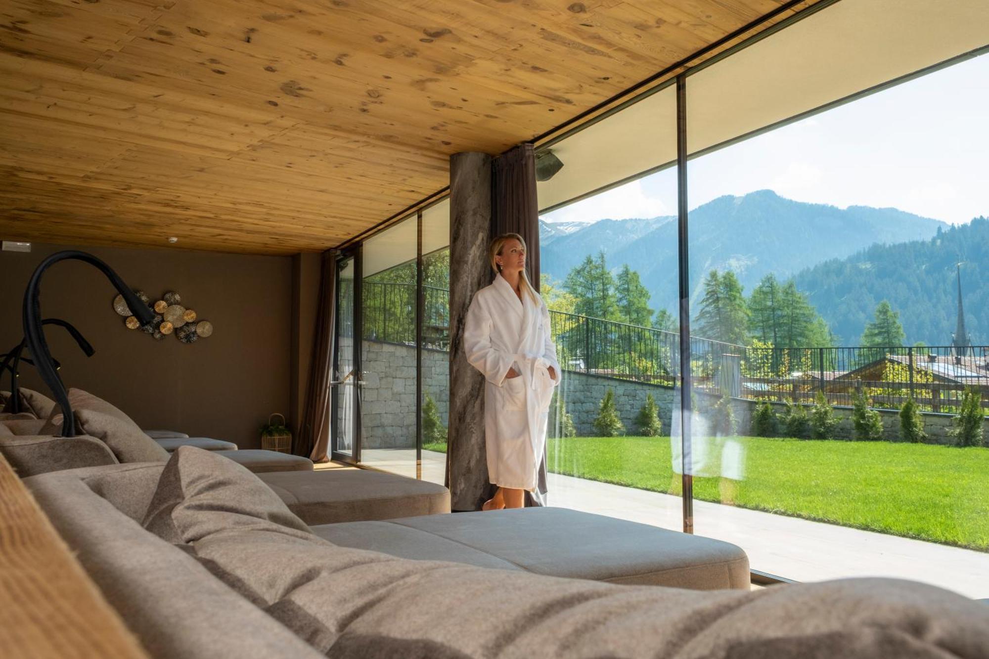 Ciampedie Luxury Alpine Spa Hotel Vigo di Fassa Esterno foto