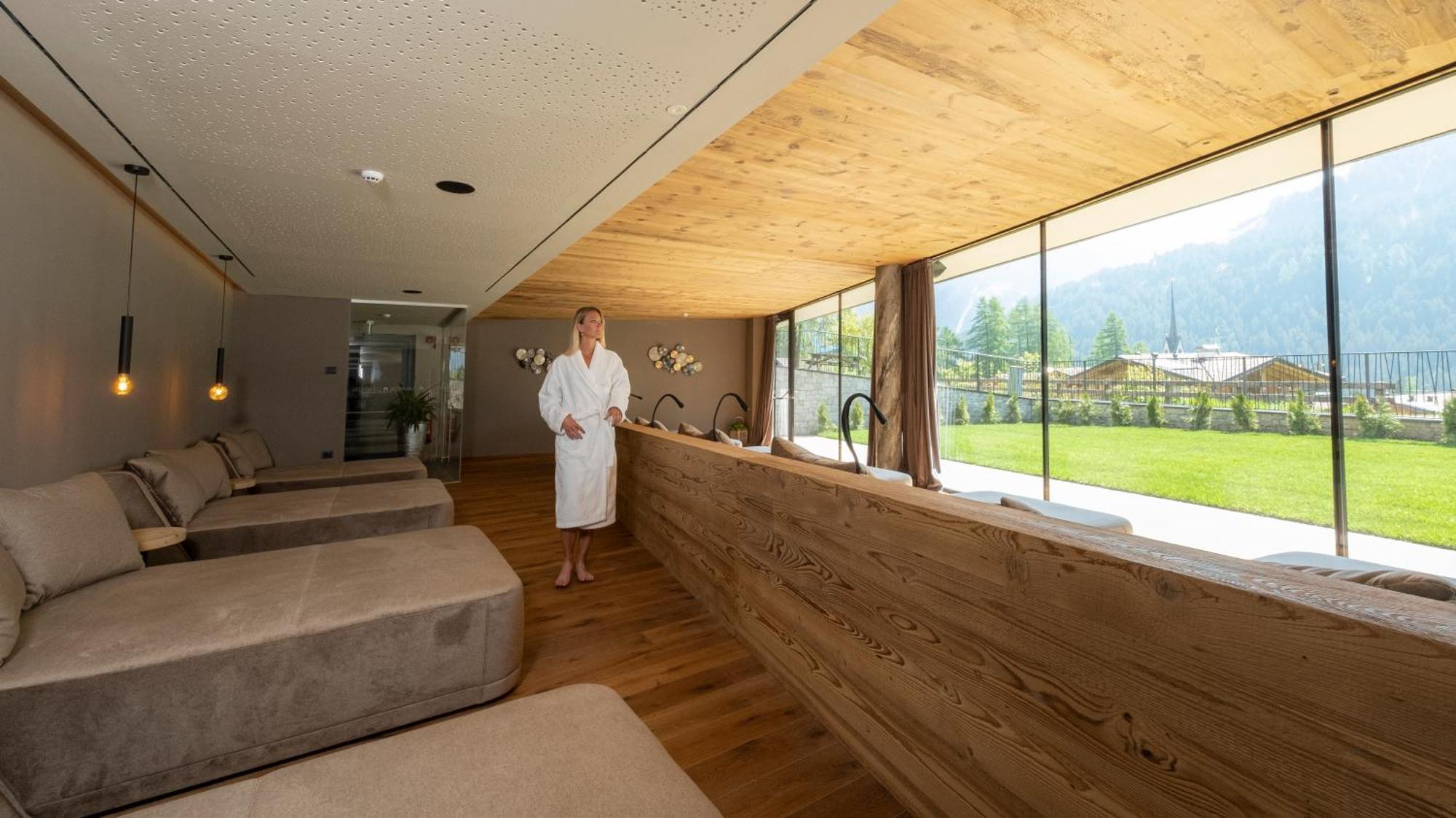 Ciampedie Luxury Alpine Spa Hotel Vigo di Fassa Esterno foto