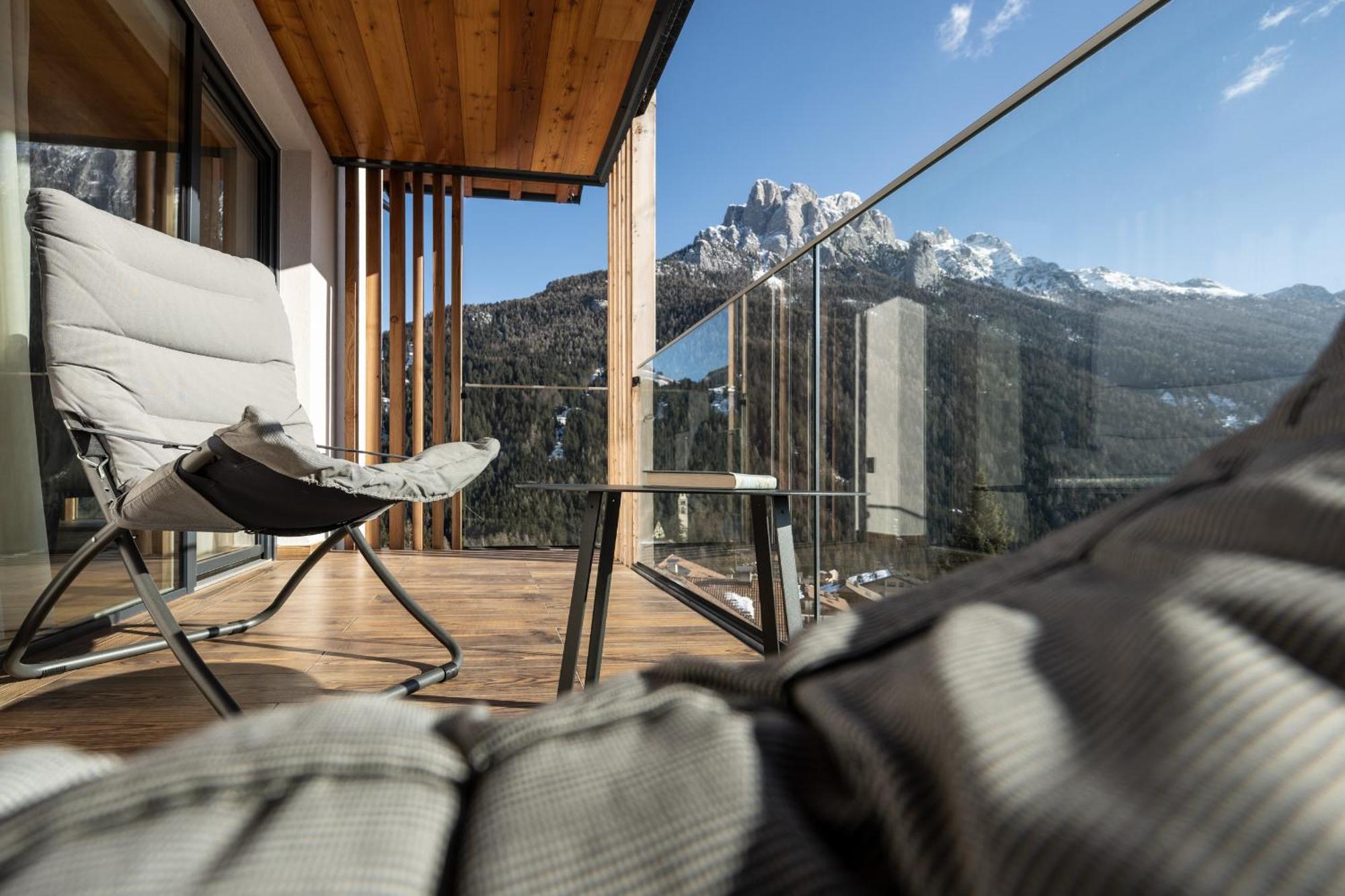 Ciampedie Luxury Alpine Spa Hotel Vigo di Fassa Esterno foto