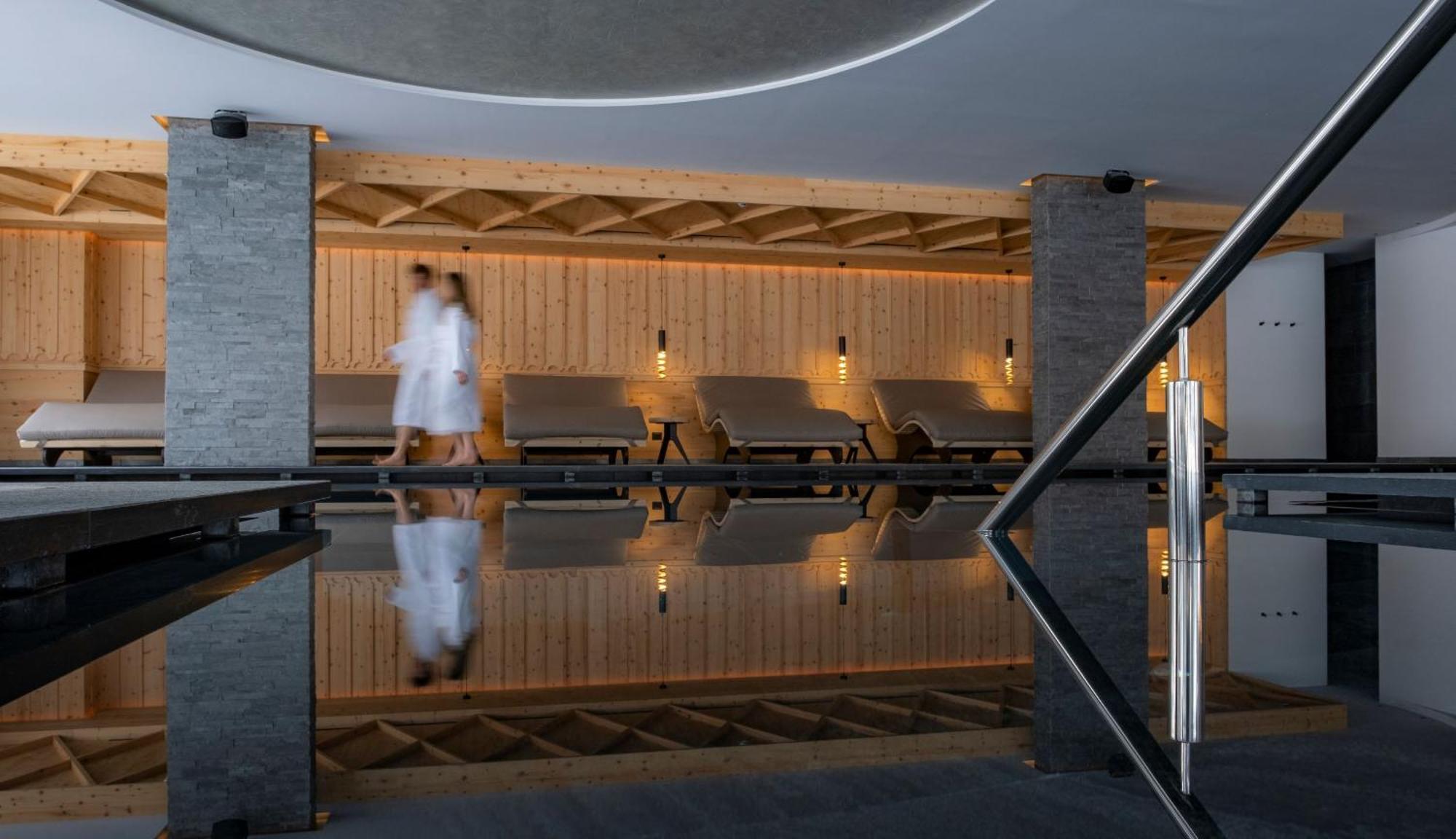Ciampedie Luxury Alpine Spa Hotel Vigo di Fassa Esterno foto